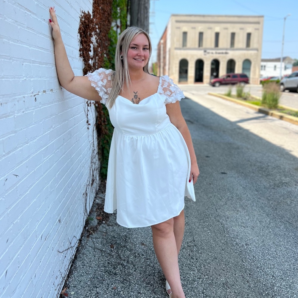“Love Story” | Floral Puffed Sleeve Dress
